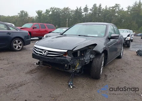 2011 Honda Accord 2.4 Lx z USA, uszkodzony, nr VIN 1HGCP2F31BA143835